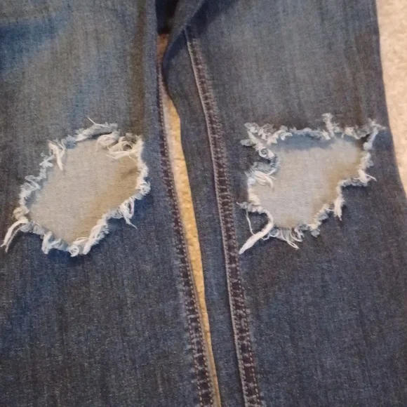 Free People Destroyed Blue Jeans sz 31 - Picture 6 of 9